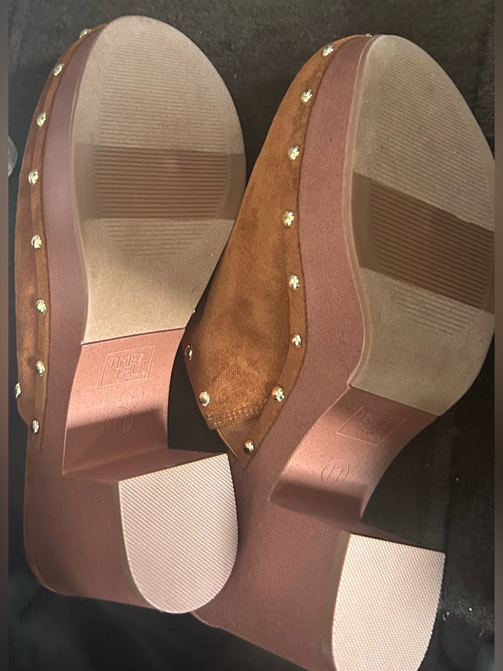 Time and Tru Women’s Faux Suede Studded Clogs with Block Heels - Picture 7 of 7